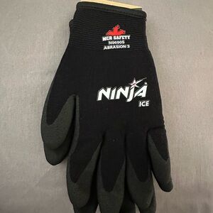 Ninja Ice Black Gloves